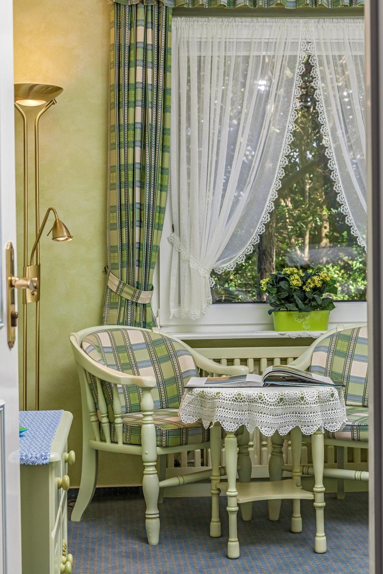 Hotel Wiesbaden Wenningstedt-Braderup Zimmer foto